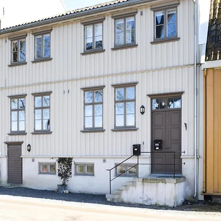 Lovely In Gamle 公寓